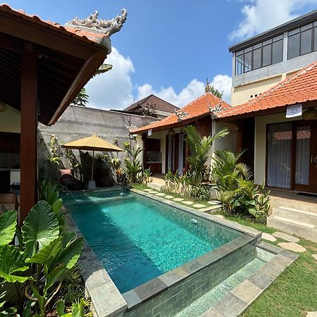 Cempaka Kembar Guest House Ubud Exteriör bild