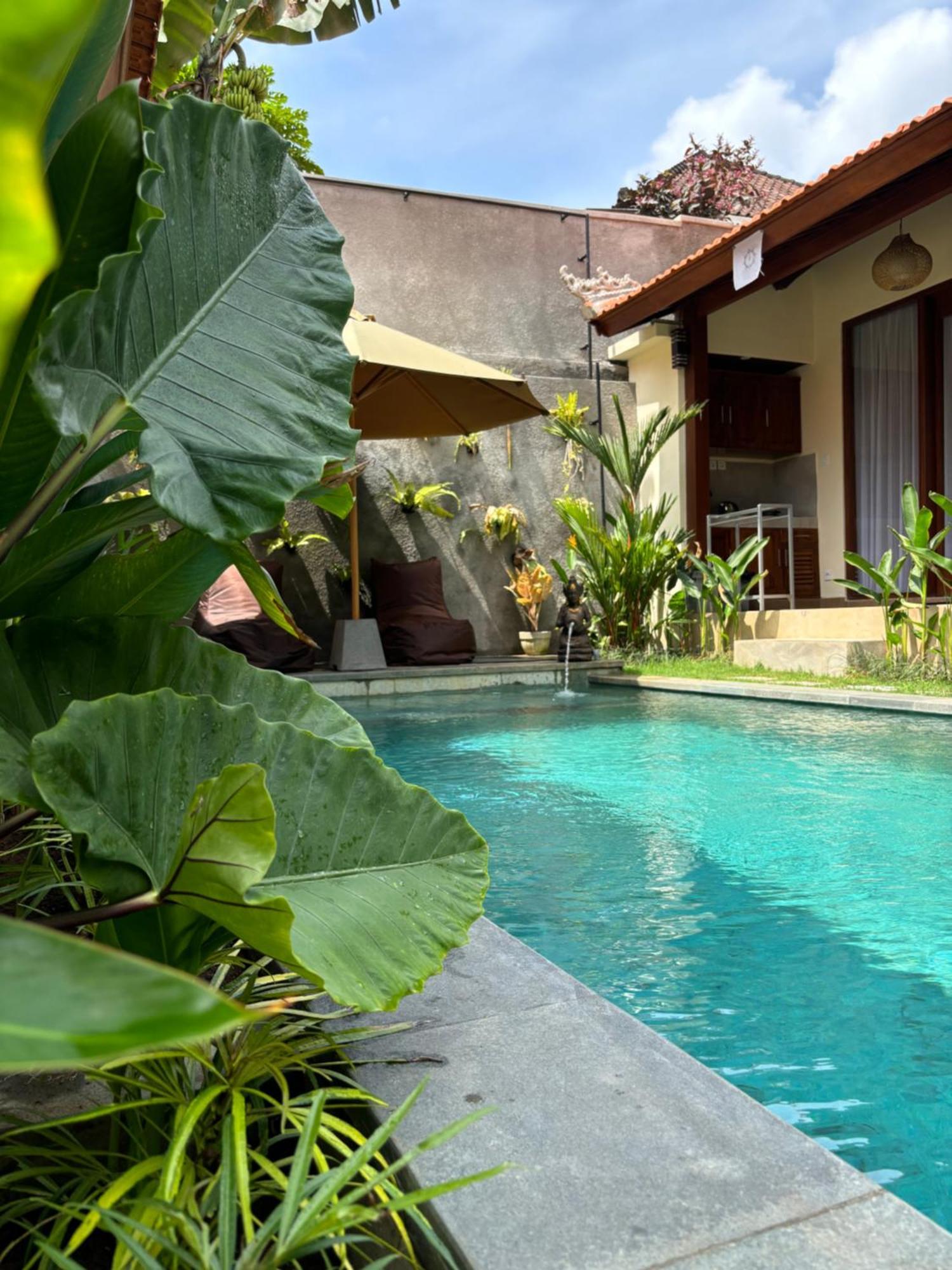 Cempaka Kembar Guest House Ubud Exteriör bild